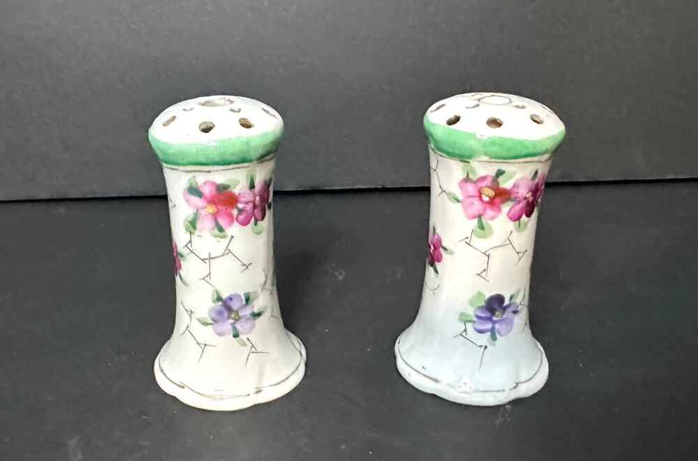 Pair Hand Painted Hat Pin Holders Floral Design VIOLETS Green Gold Trim